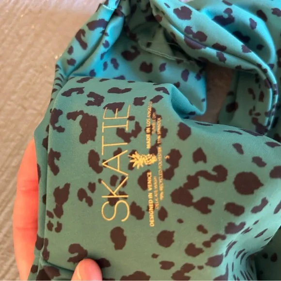 Skatie Teal seabrook and Black Leopard Bikini mint! Melly top and bottom - Picture 3 of 9